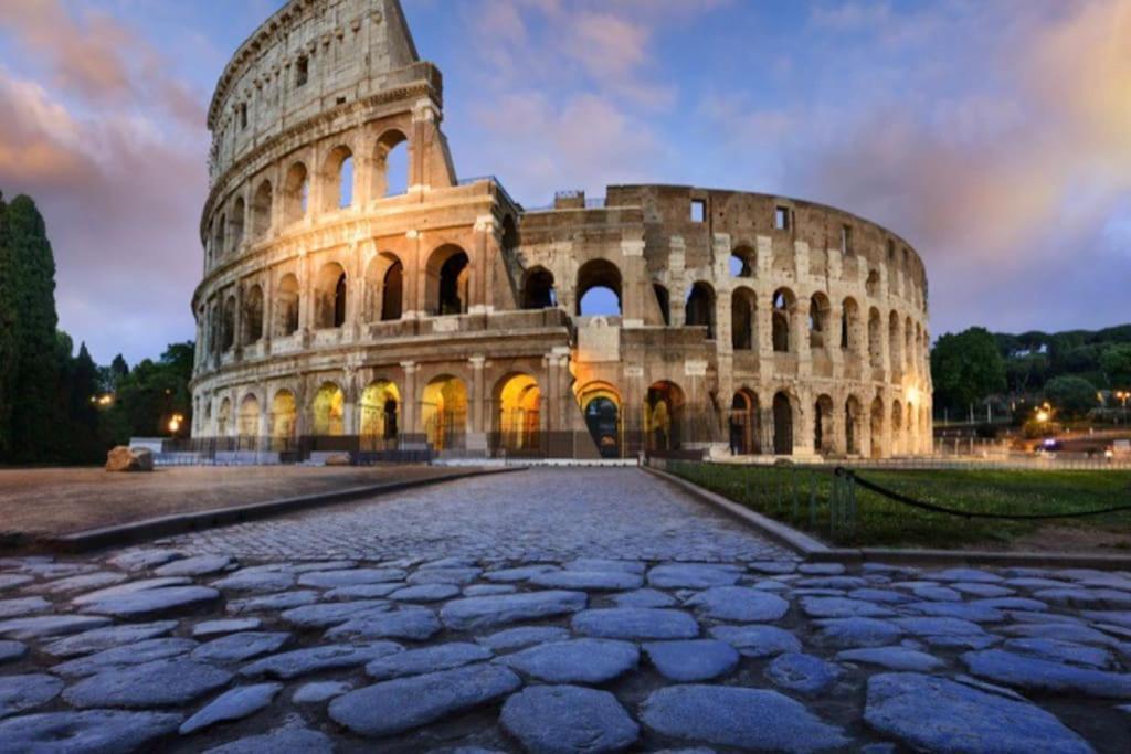 Best Authentic Apartment Monti 5 Mins From Colosseum エクステリア 写真