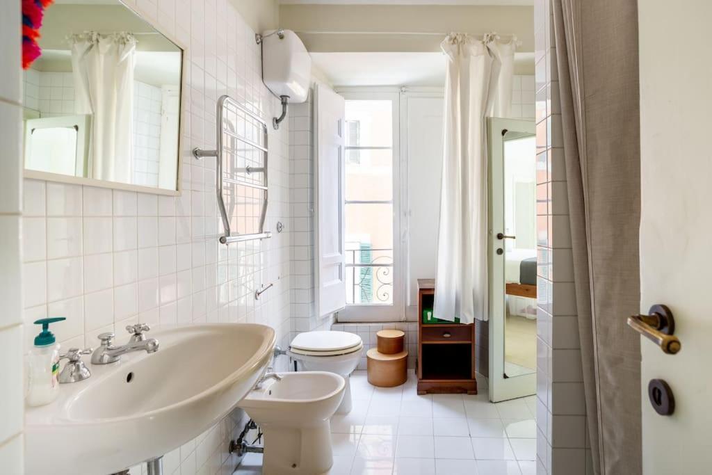 Best Authentic Apartment Monti 5 Mins From Colosseum エクステリア 写真