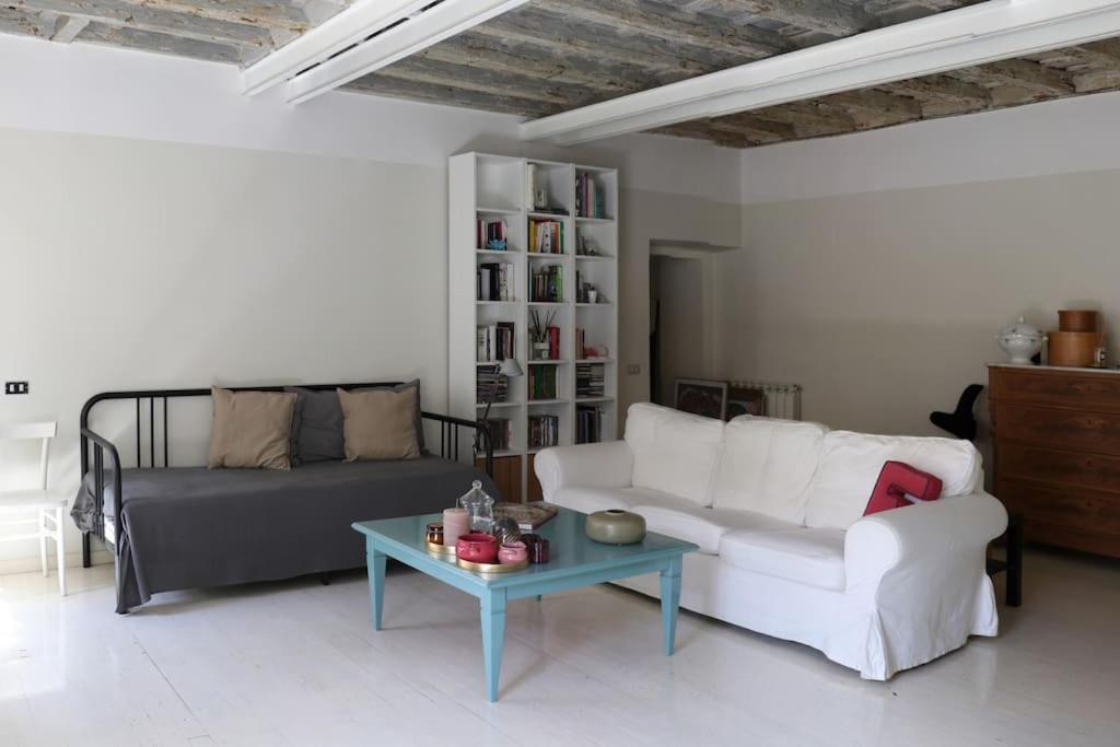 Best Authentic Apartment Monti 5 Mins From Colosseum エクステリア 写真